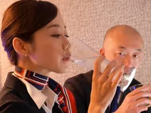 Cảm xúc ùa về khi sống cạnh người bồn chứa tinh của anh trai là bạn thân thời thơ ấu