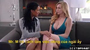 Sexy cô bé thủ dâm trong bồn tắm và đi tiểu