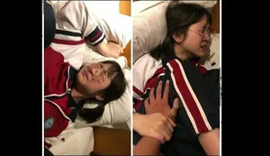 Cơn mưa to, cậu nhân viên tăng ca phải ngủ nhờ nhà cấp trên có cặp vú to